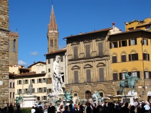 Hanno “spostato” le statue