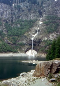 Una cascata in Antronapiana