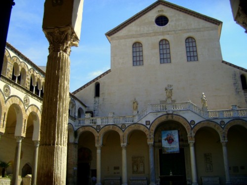 Salerno - Il Duomo romanico dedicato a San Matteo
