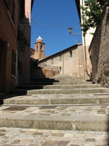 Santarcangelo di Romagna - Salendo verso la Collegiata Santarcangelo di Romagna - Salendo verso la Collegiata
