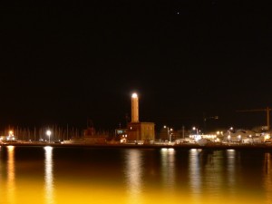 Marina di Ravenna - Il faro di notte