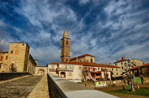 Monastero Bormida - Verso il castello