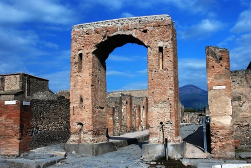 Pompei - Arco Trionfale Pompei - Arco Trionfale