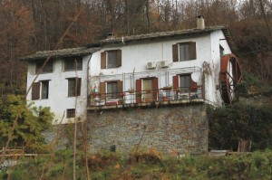 L’antico Mulino visto da Via Europa