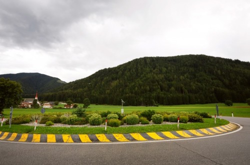 Rasun-Anterselva - la rotatoria artistica di Rasun di Sotto Rasun-Anterselva - la rotatoria artistica di Rasun di Sotto