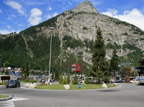 Courmayeur - Un richiamo alla Funivia del Monte Bianco...
