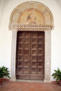 SS. Annunziata a Minuta - portale d’ingresso