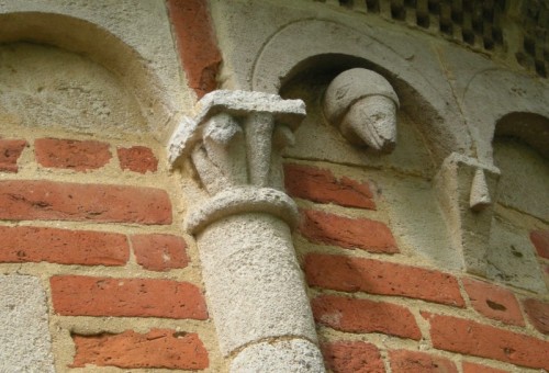 Settime - Settime, capitello della colonnina della chiesetta romanica di San Nicolao