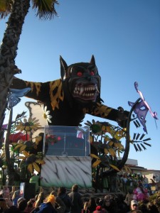 Carnevale di Viareggio - attenti al lupo…
