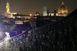 Splende la notte su Firenze