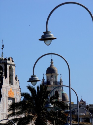 Genova - un lampione per cornice....