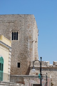 Alle spalle del lampione  torre Cabrera