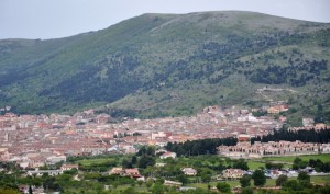 Il Monte Castellana domina e protegge San Giovanni Rotondo (FG)