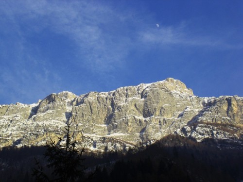 Cencenighe Agordino - Il sole sulle vette Cencenighe Agordino - Il sole sulle vette