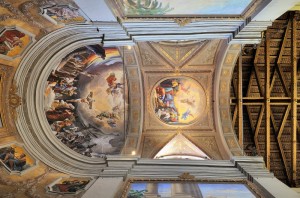 Il soffitto dell’altare