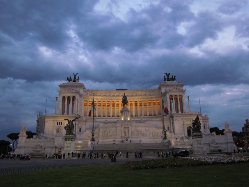 ''Al calar della notte….tempesta sul Vittoriano'' - Roma