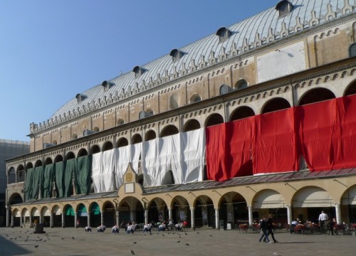 Padova - Un grande tricolore Padova - Un grande tricolore