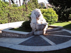 Fontana del leone