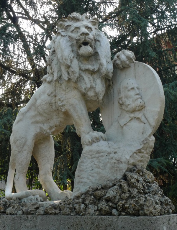 ''Un leone garibaldino'' - Treviglio