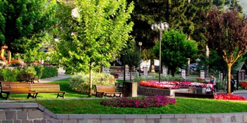 Andalo - I giardini della Piazza Centrale di Andalo