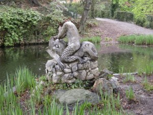 Busca, lago e giardino del castello del Roccolo
