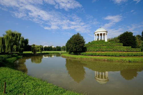 Vicenza - anche un tempietto ionico nel Parco Querini