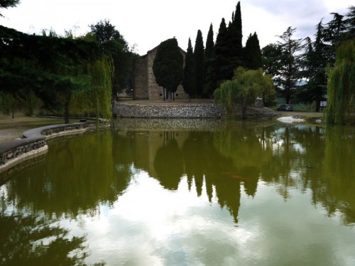 Lucinasco - Il laghetto delle carpe... Lucinasco - Il laghetto delle carpe...