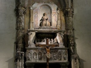 Interno della Basilica di Santa Chiara