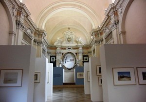 La mostra in chiesa.