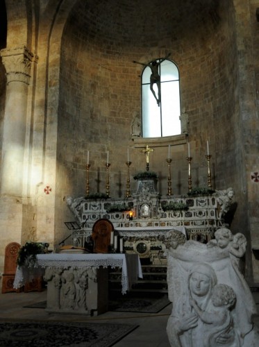 Molfetta - l'altare del Duomo