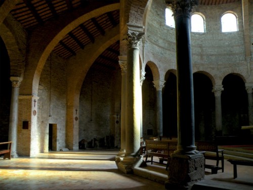 Perugia - Antico tempio pagano Perugia - Antico tempio pagano