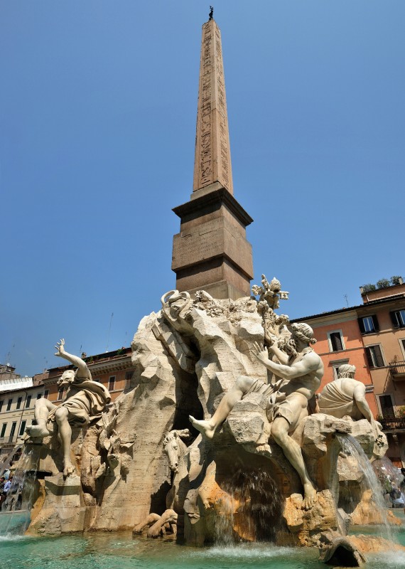 ''In mezzo alla fontana dei Quattro Fiumi'' - Roma