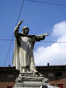 Più religioso o più politico…