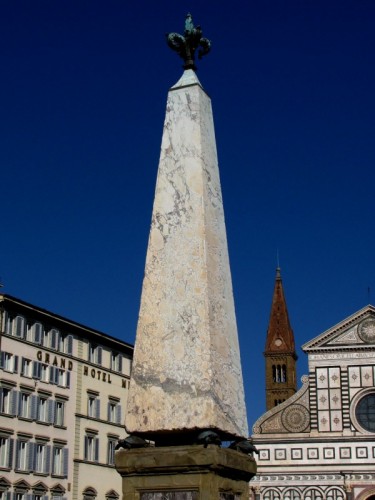 Firenze - Un obelisco di Piazza S.M.Novella