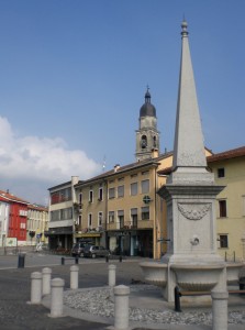 la fontana con l’obelisco