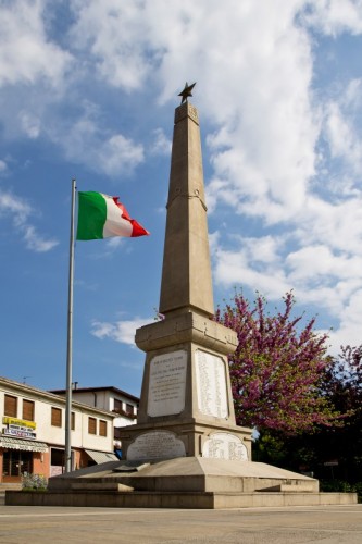 Montegrotto Terme - Slanci verso le nuvole Montegrotto Terme - Slanci verso le nuvole