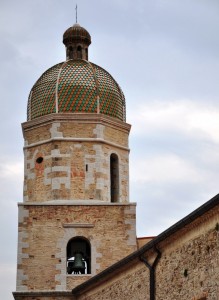 Campanile a cupola della chiesa madre petraiola