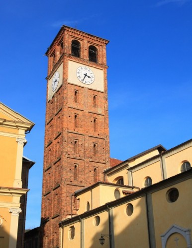 Caluso - Tra due chiese Caluso - Tra due chiese