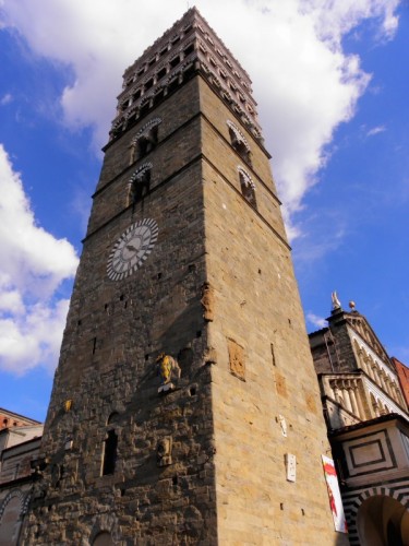 Pistoia - Il campanile fra le nuvole
