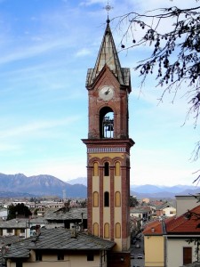 CAVOUR - Torre campanaria della Chiesa Parrocchiale di San Lorenzo.