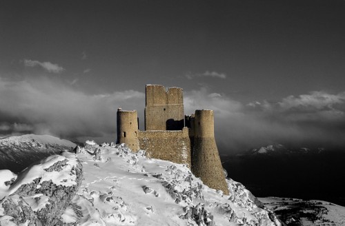 Calascio - La vendetta come il colore selettivo Calascio - La vendetta come il colore selettivo