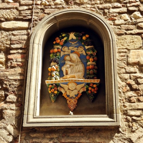 Anghiari - Sullo stile dei Della Robbia