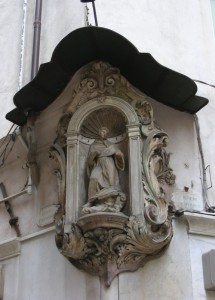 Edicola in via Orefici