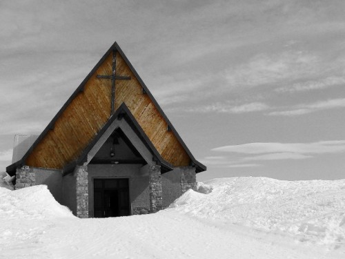 Moggio - Una Chiesetta in altura Moggio - Una Chiesetta in altura