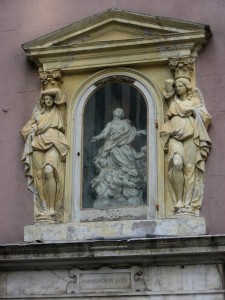 Edicola in via Porta Soprana