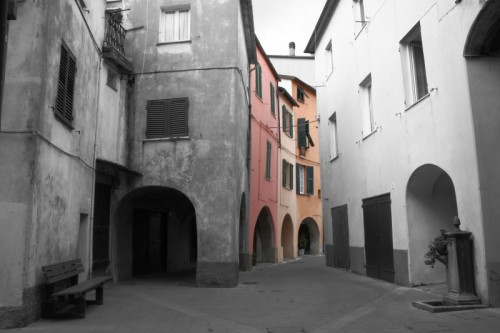 Varese Ligure - Case in rosa... Varese Ligure - Case in rosa...