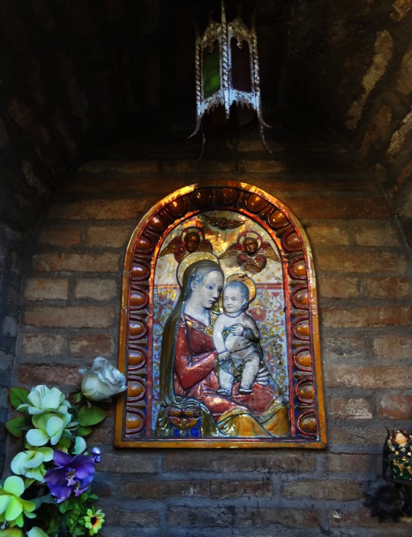 ''Madonnina con bambino'' - Perugia