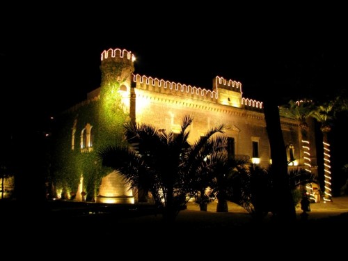 Salice Salentino - Luci di Natale su Castello Monaci Salice Salentino - Luci di Natale su Castello Monaci