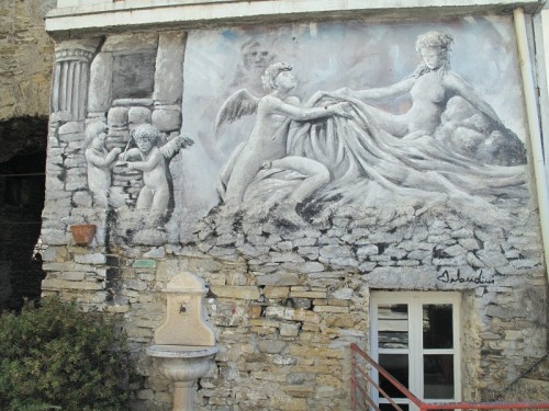 Badalucco - Via Ponte. Badalucco - Via Ponte.