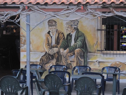 Cessaniti - Anziani al bar. Cessaniti - Anziani al bar.